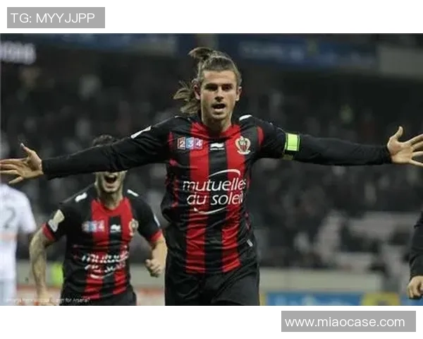 利物浦新星宽萨或将加盟勒沃库森德甲新贵转会动态引发关注与期待